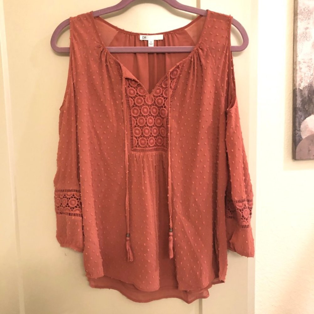 Cold shoulder top